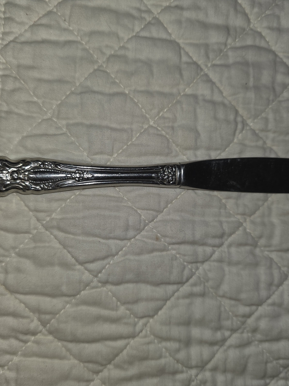 Oneida Monte Carlo Silver Ornate Stainless Steel Dinner Knife - Classic